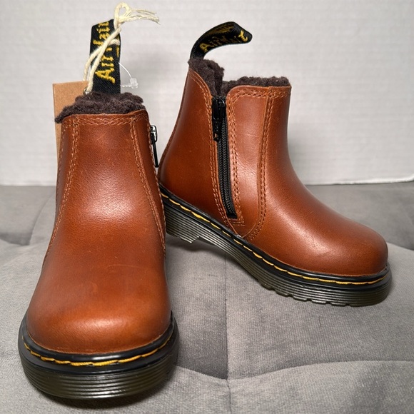 Dr. Martens 2976 Leonore Brown Chelsea Boots Little Kid/Toddler Size 7 - Picture 14 of 14